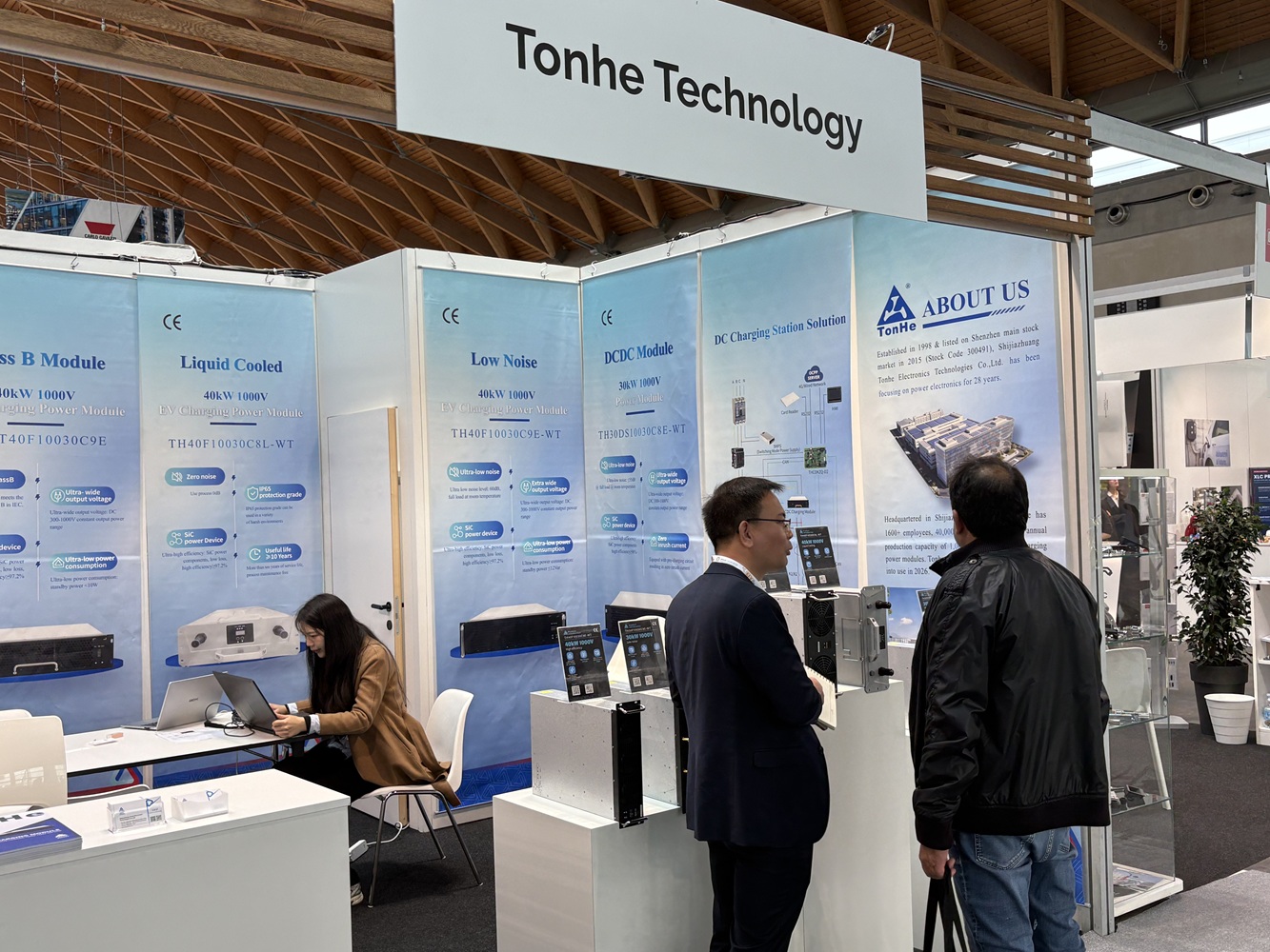 Tonhe Technology apresenta solu&ccedil;&otilde;es avan&ccedil;adas de carregamento de ve&iacute;culos el&eacute;tricos na KEY (2)