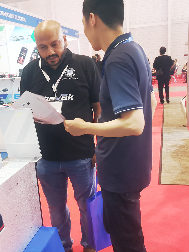 exposi&ccedil;&atilde;o de m&oacute;dulo de carregamento de tecnologia tonhe na Indon&eacute;sia 2024 (5)